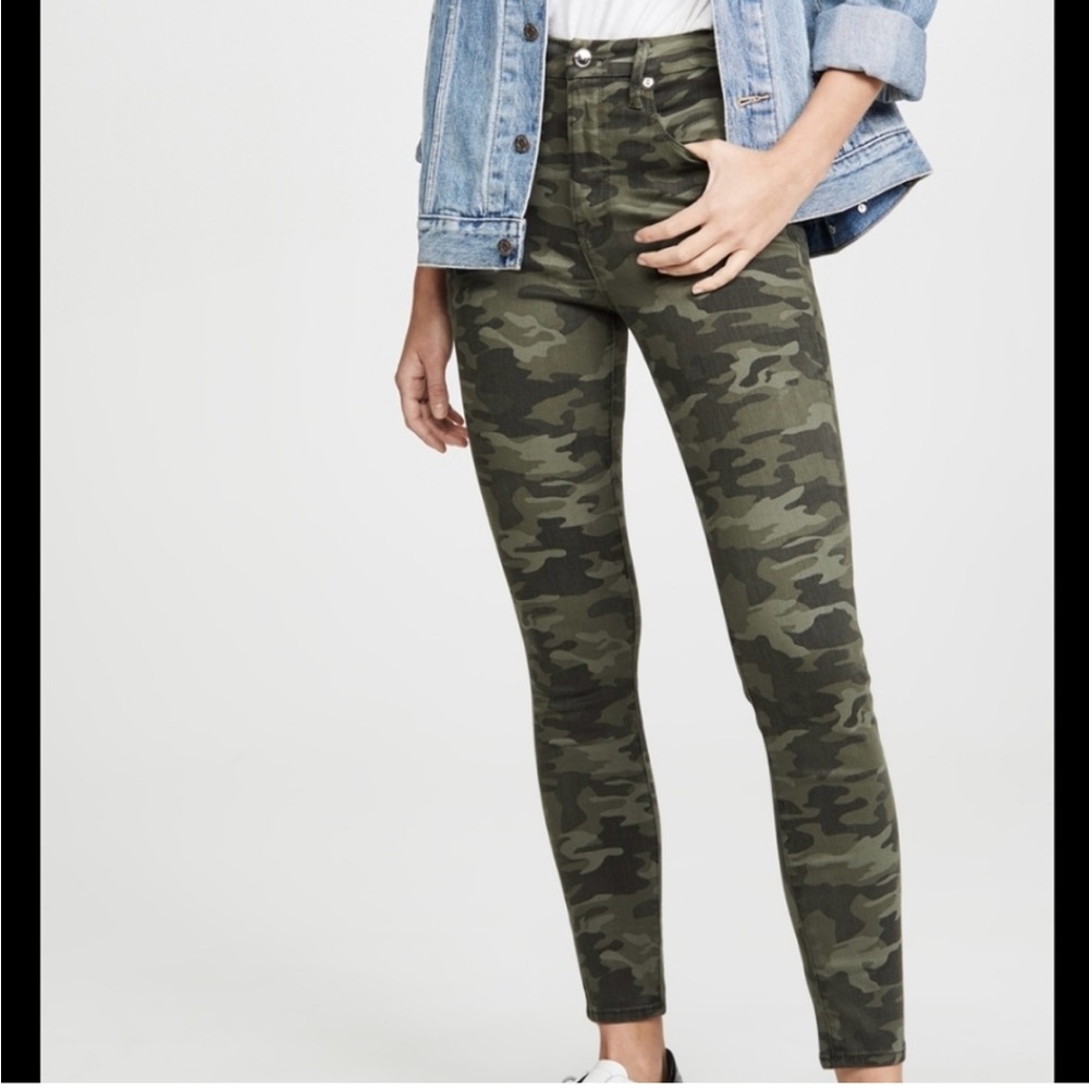 Good American Camouflage Skinny Jeans - Green